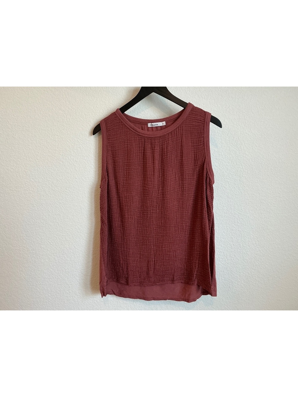 Redhaute Sleeveless Textured Top in Rust XL